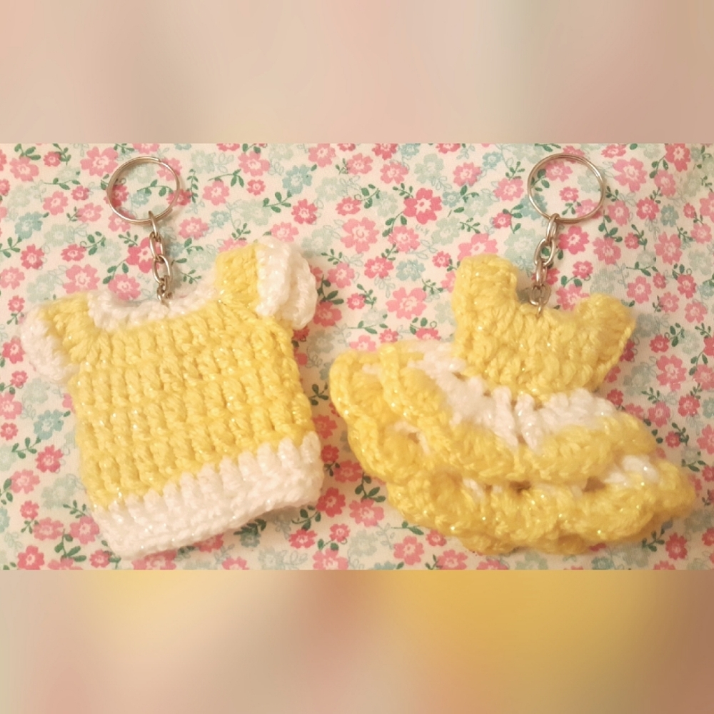 Set of 2 Cute Handmade knitted yellow floral rose dress & shirt Keychains. - Picture 3 of 3